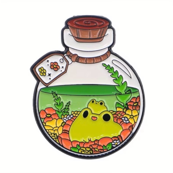 Accessories - Frog Terrarium Enamel Pin - Green & Orange